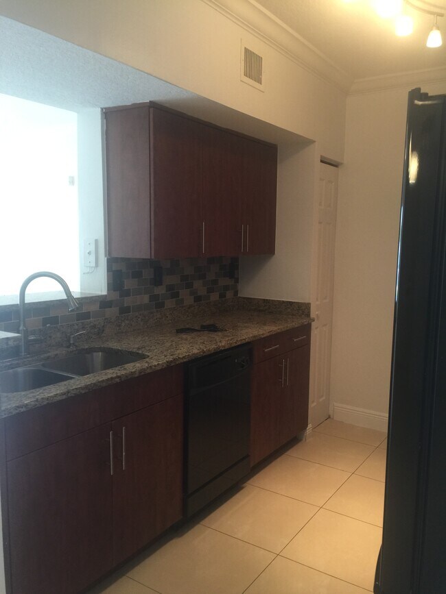 UPDATED APPLIANCES - 201 SW 116th Ave