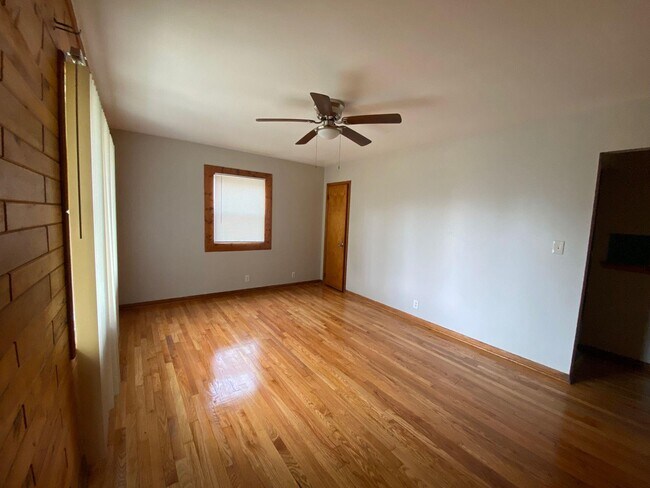 Foto del edificio - 8757 W Bender Ave