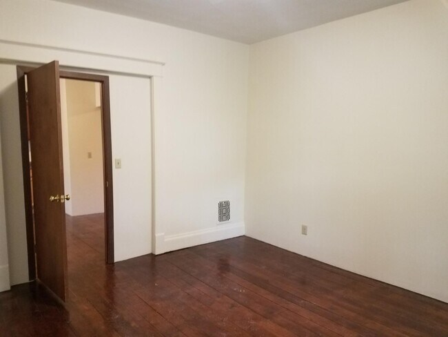 Foto del edificio - 729 LeClaire St