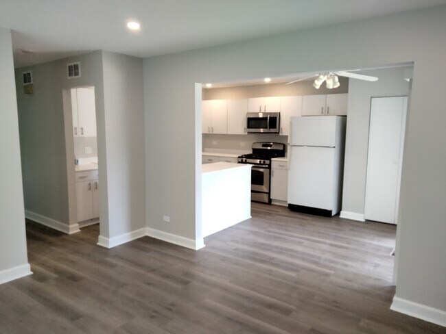 Building Photo - 3061 Pheasant Creek Dr