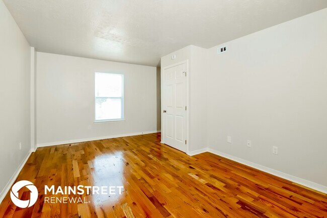 Foto del edificio - 1339 S 28th St