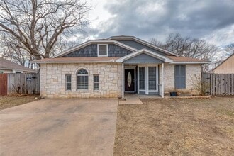 Building Photo - 1912 Andover Dr