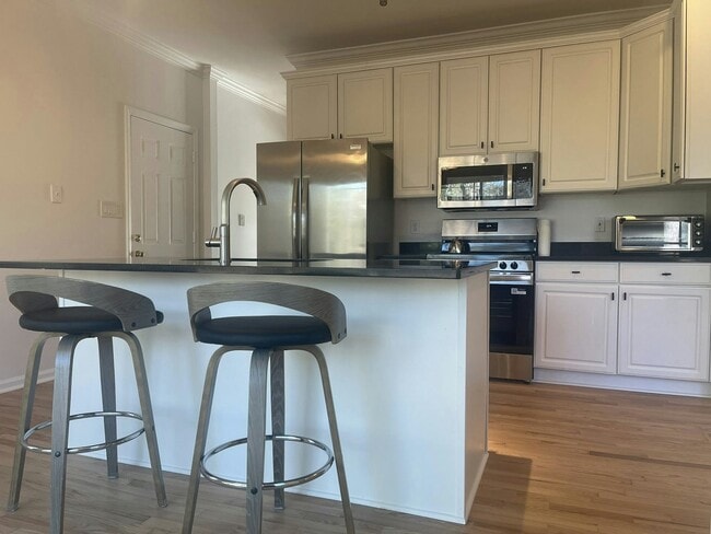 Building Photo - 2428 Havershire Dr