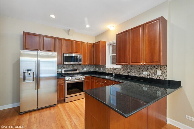Foto del edificio - 882 W Lill Ave