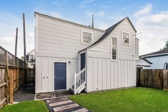Building Photo - 4715 Avenue P 1/2