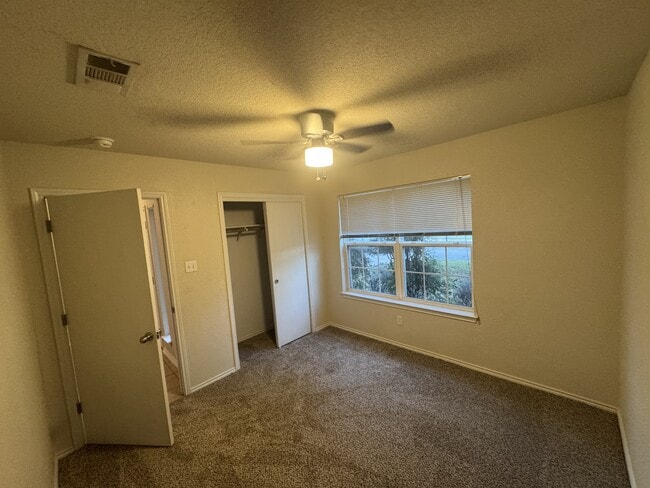 Building Photo - 7717 Redbrush