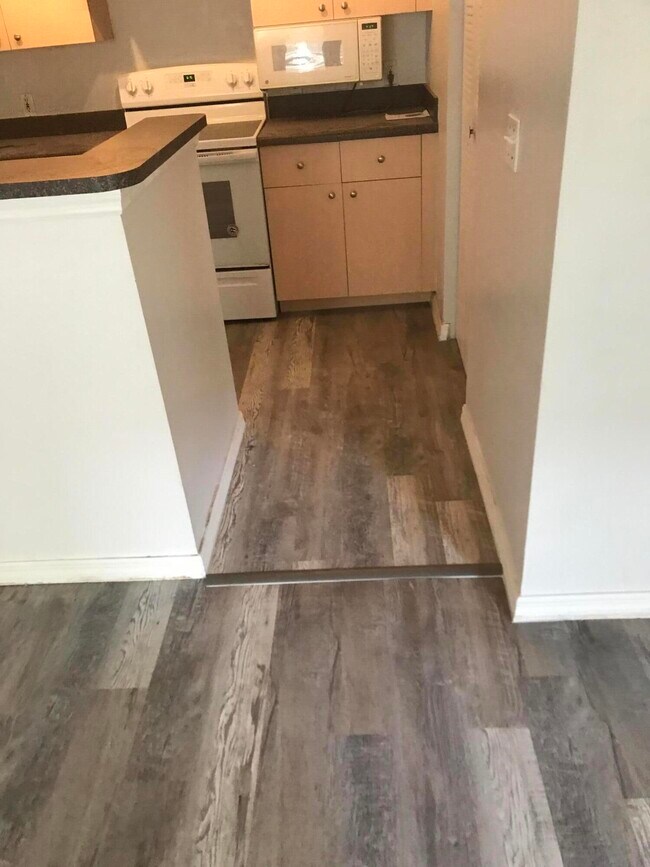 Foto del edificio - 4241 San Marino Blvd