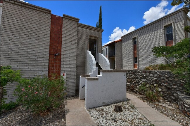 Foto del edificio - Available now!