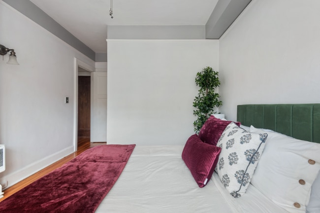 Building Photo - 2015 NW Flanders St