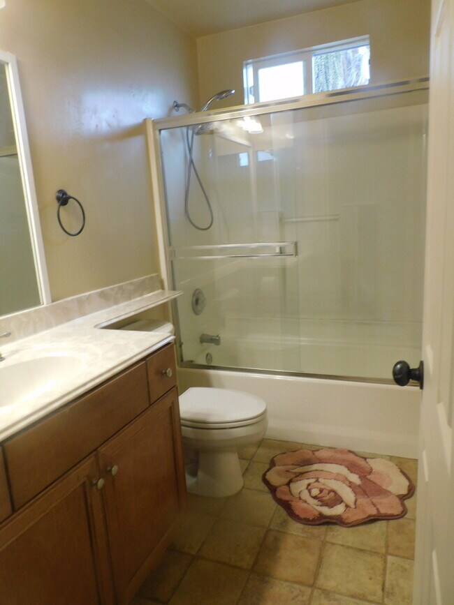 175 Avenida Descanso Unit 213, Oceanside, CA 92057 Condo for Rent in