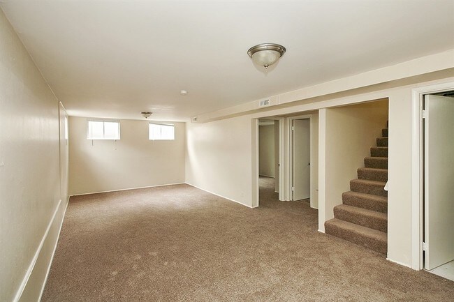 Foto del edificio - 1640 E 86th Pl