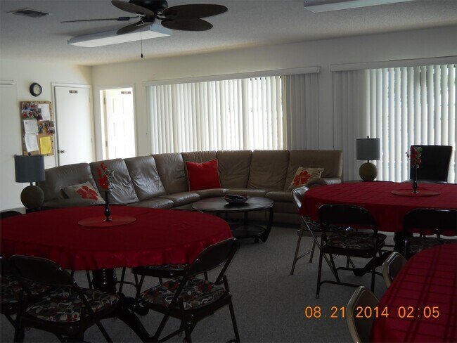 Foto del edificio - 431 Airport Ave E