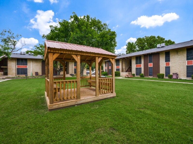 Building Photo - 442 S St Augustine Dr
