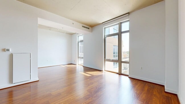 Interior Photo - View 14