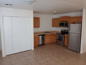 Building Photo - 14282 S Durango Rd