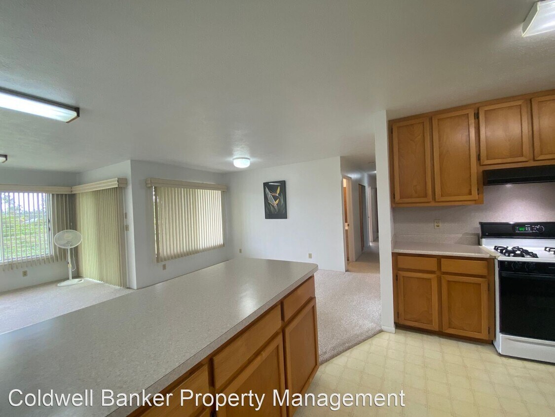 3 br, 2.5 bath House 151521 26th Ave House Rental in Keaau, HI