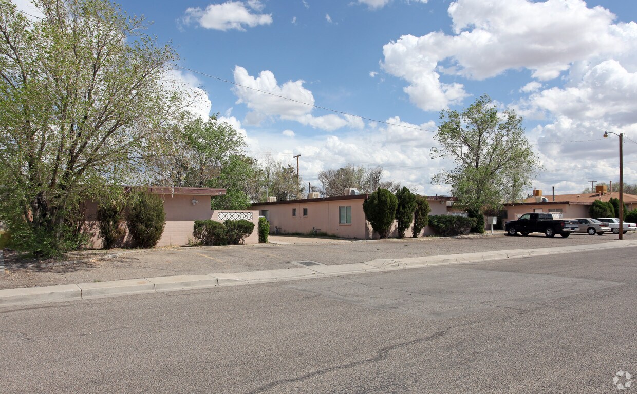Foto principal - 428-432 SE Arizona St