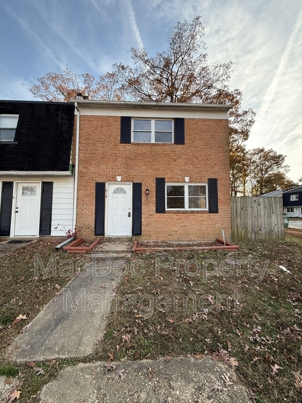 Building Photo - 914 Anvil Rd