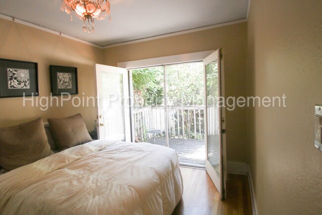 Foto del edificio - 1337 Bellaire St