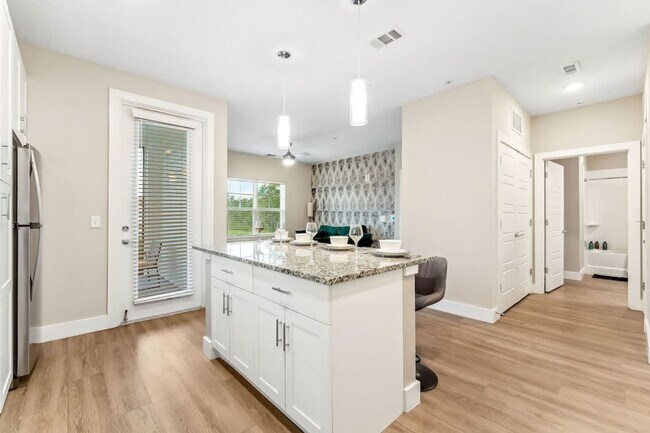 Foto del edificio - 12550 Windy Pointe Lp