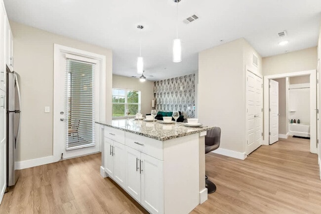 Building Photo - 12550 Windy Pointe Lp