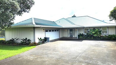 Building Photo - 64-721-721 Aoloa St