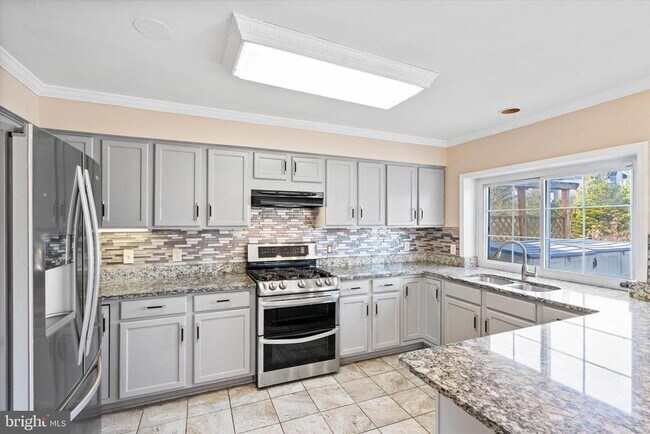 Foto del edificio - 16820 Jed Forest Ln