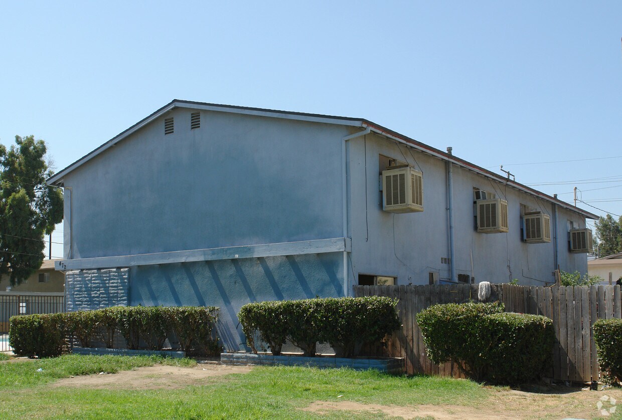 Building Photo - 472 Penrose