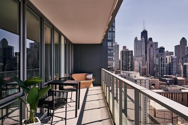 Foto del edificio - 204 W Hill St