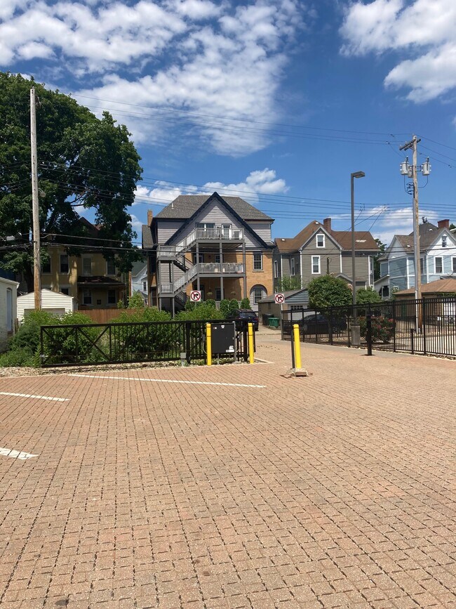 313 Freeport Rd, Aspinwall, PA 15215 Apartments in Aspinwall, PA