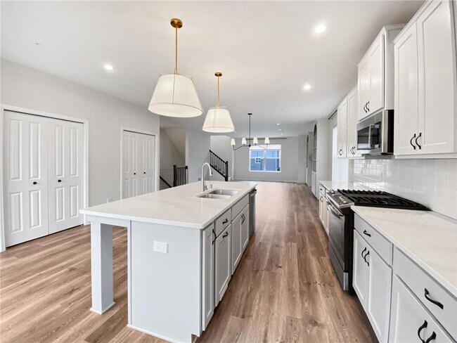 Building Photo - 13467 Territorial Cir N