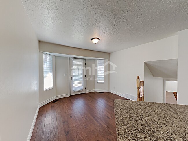 Building Photo - 2785 W 5350 S