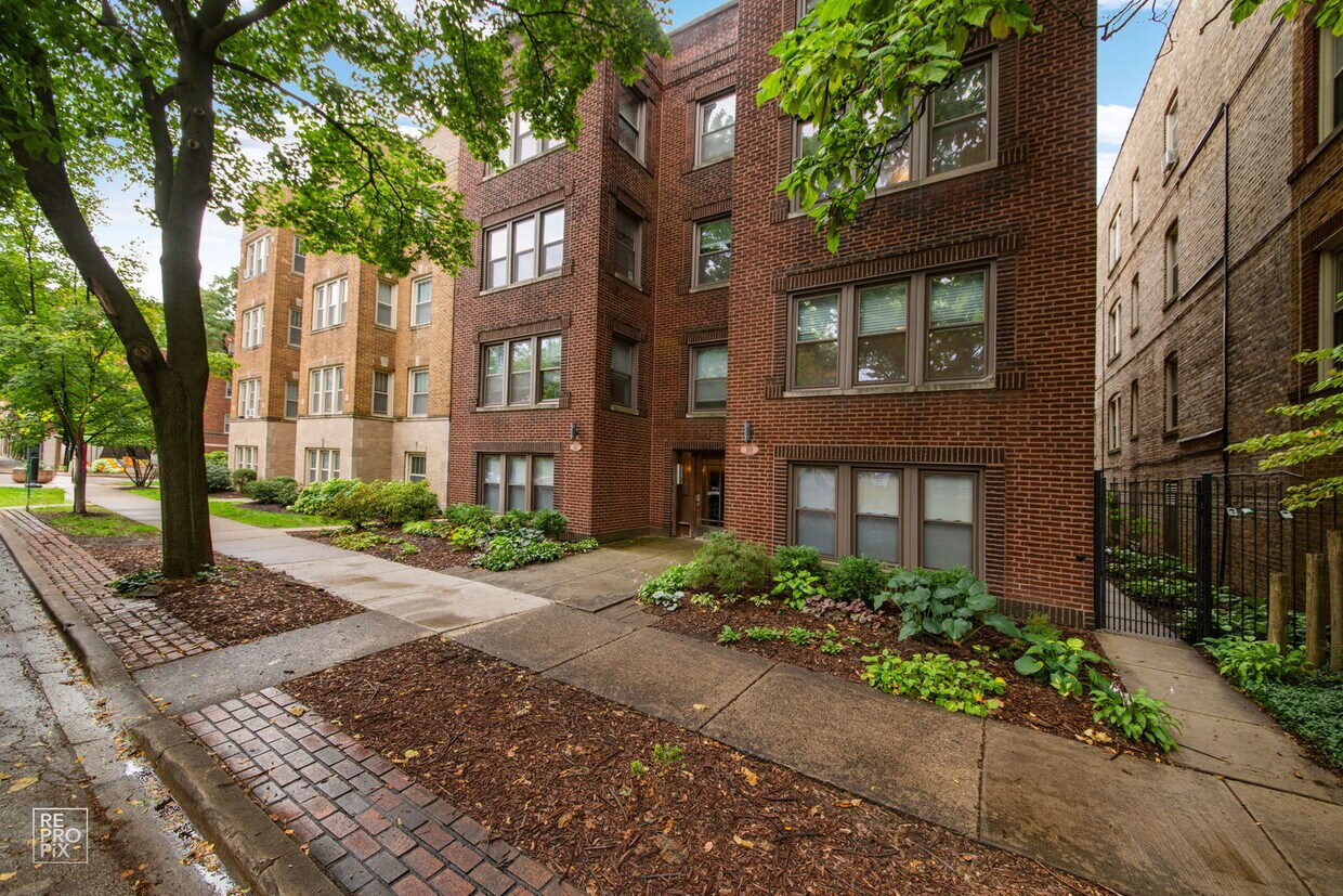 Primary Photo - 109 Harrison St