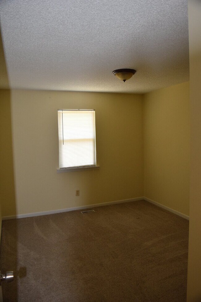 Building Photo - Charming 3 Bed, 2 Bath Home in Powder Spri...