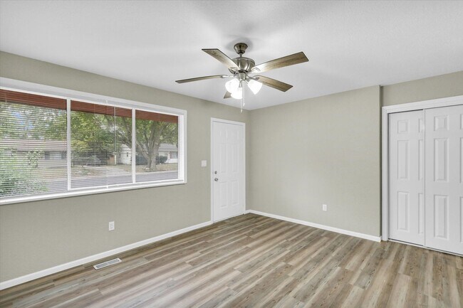 Foto del edificio - Complete Remodel!  3 Bedroom Home - Available November 2026