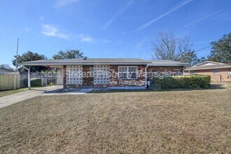 Building Photo - 748 Foxbriar Cove