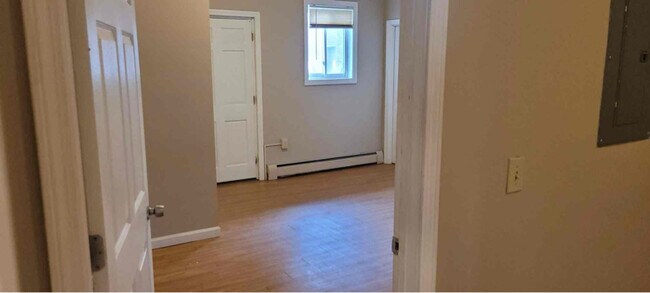 Foto del edificio - 7 School St