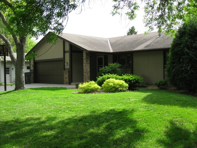 Front House 2 - 8650 Ridgewind Rd