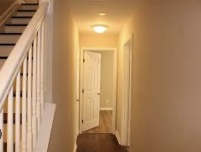Building Photo - 1069 Metropolitan Pky SW