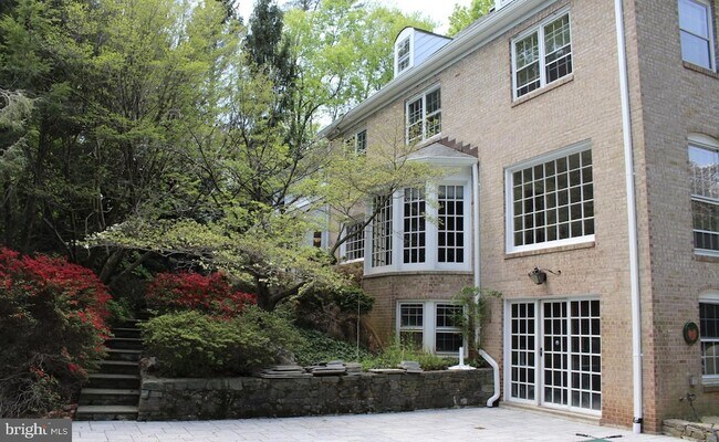 Foto del edificio - 7308 Burdette Ct