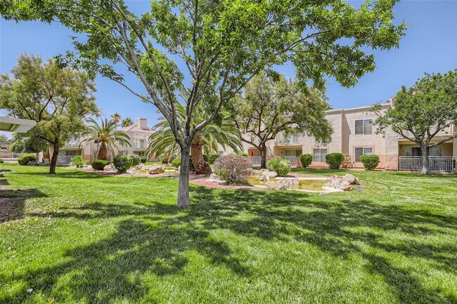 Foto del edificio - 1 Bedroom Condo in Gated Community at Lagu...