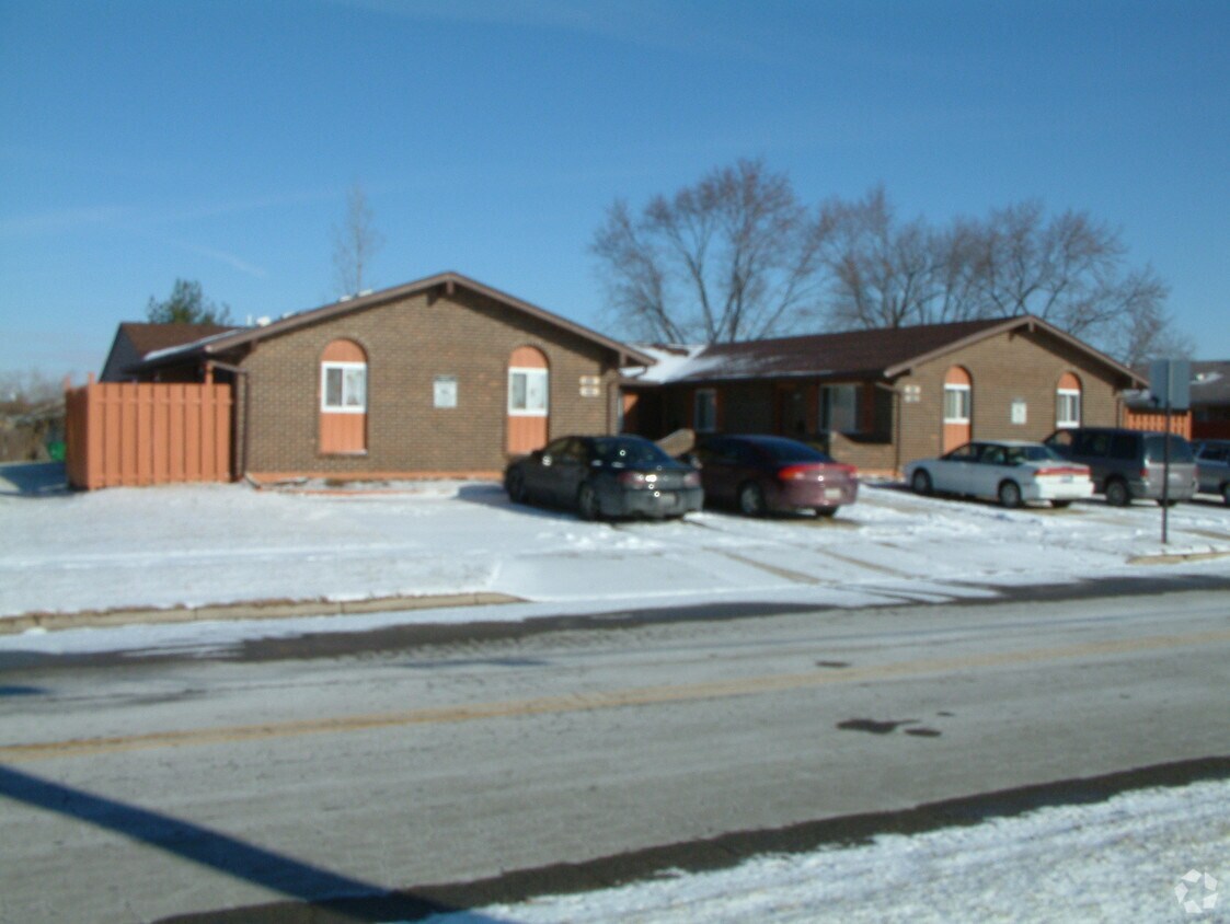 Primary Photo - 4359-4365 Powell Rd