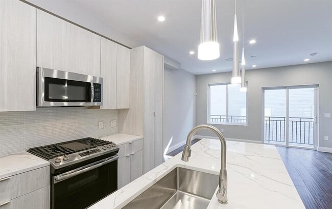 Foto del edificio - 1630 Cambridge St