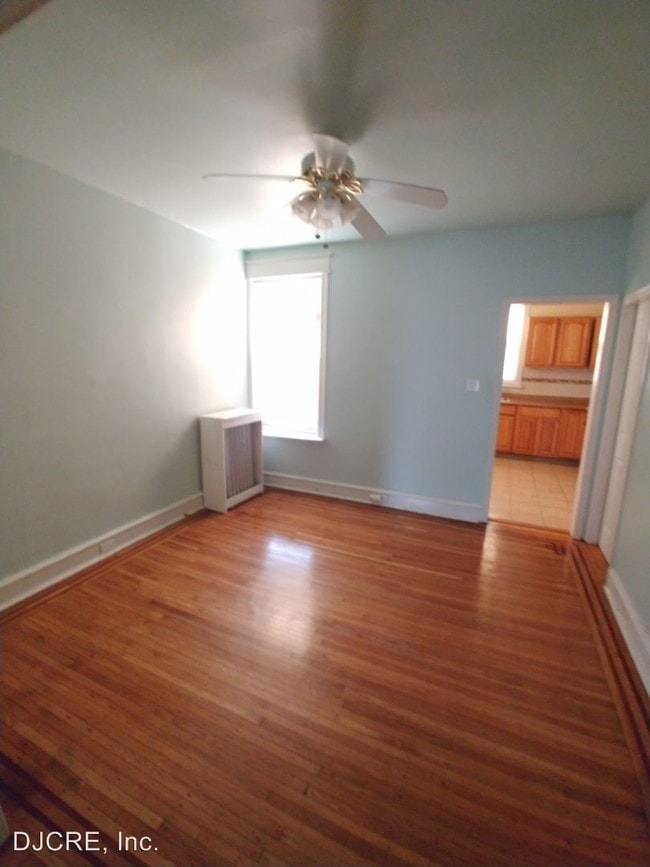 Building Photo - 3 br, 1 bath House - 5714 N. Lawrence Street