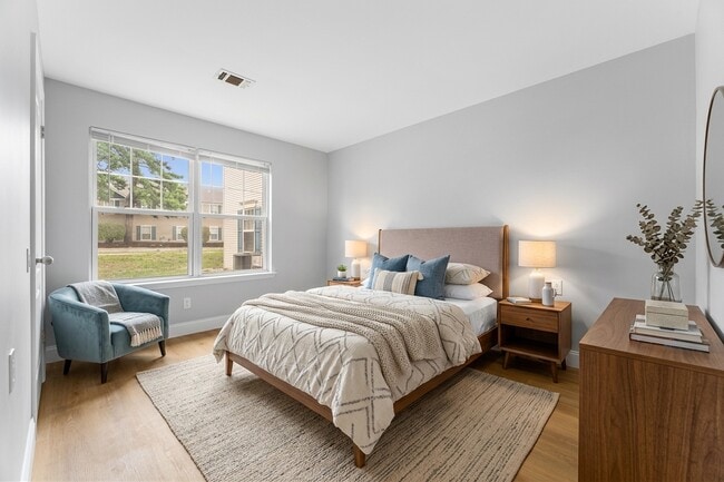 Building Photo - Hope Gardens Apartments