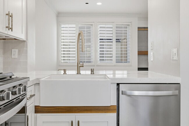 Foto del edificio - 501 Herondo St