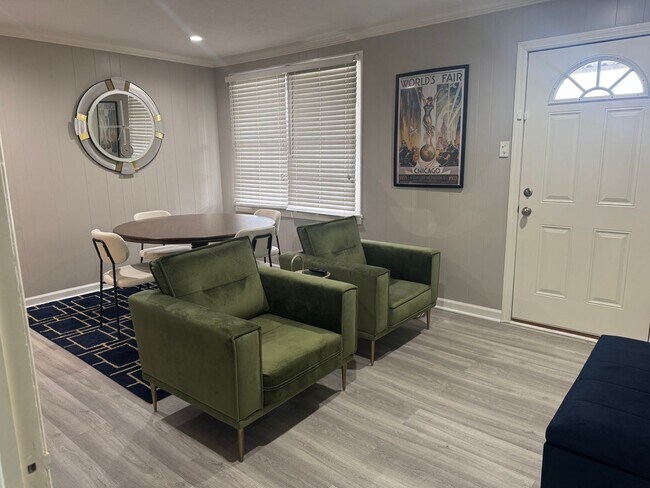 Foto del edificio - 2 Bedroom 1 Bath Duplex Located in Kingsport, TN