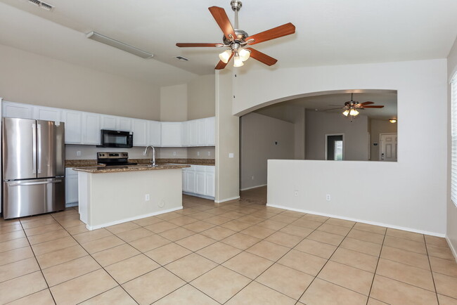 Foto del edificio - 6418 W Preston Ln