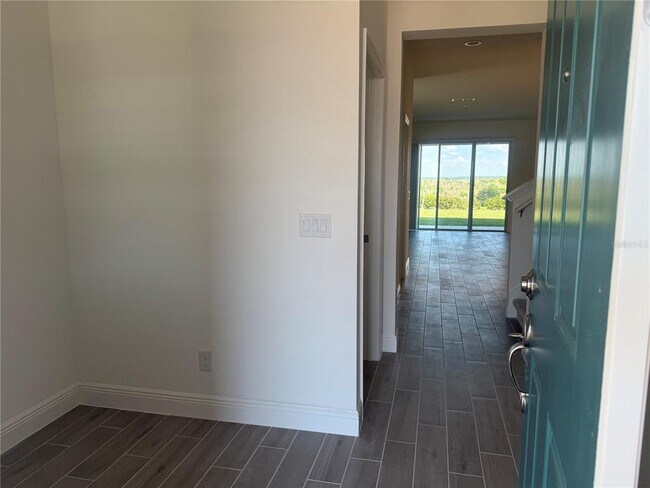Building Photo - 7968 Syracuse Dr
