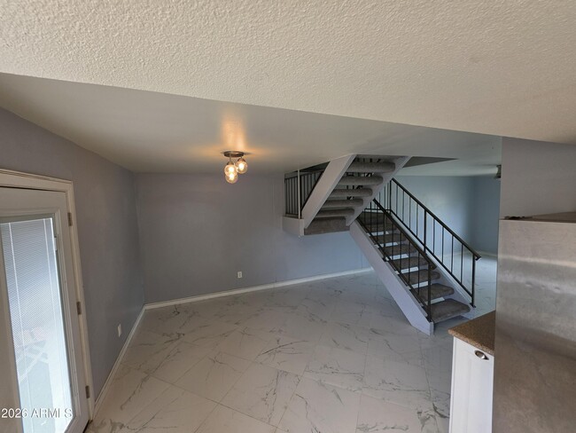 Building Photo - 8407 E Chaparral Rd